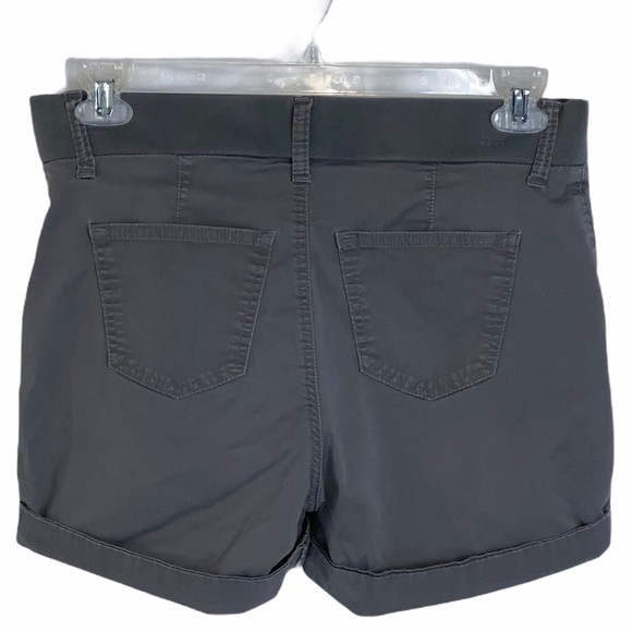 Lee Gray Mid Rise Utility 5” Shorts Sz 8 - Picture 6 of 6